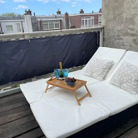 Luxurious Floor Near & Musea Apartment The Hague