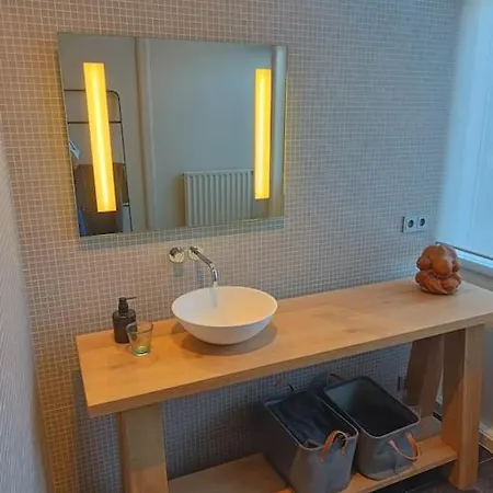 Apartment Luxurious Floor Near & Musea