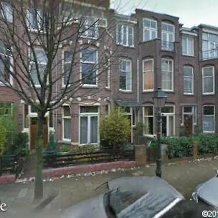 Luxurious Floor Near & Musea Apartment *