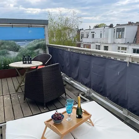 Apartment Luxurious Floor Near & Musea