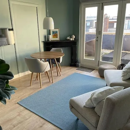 Luxurious Floor Near & Musea Appartamento